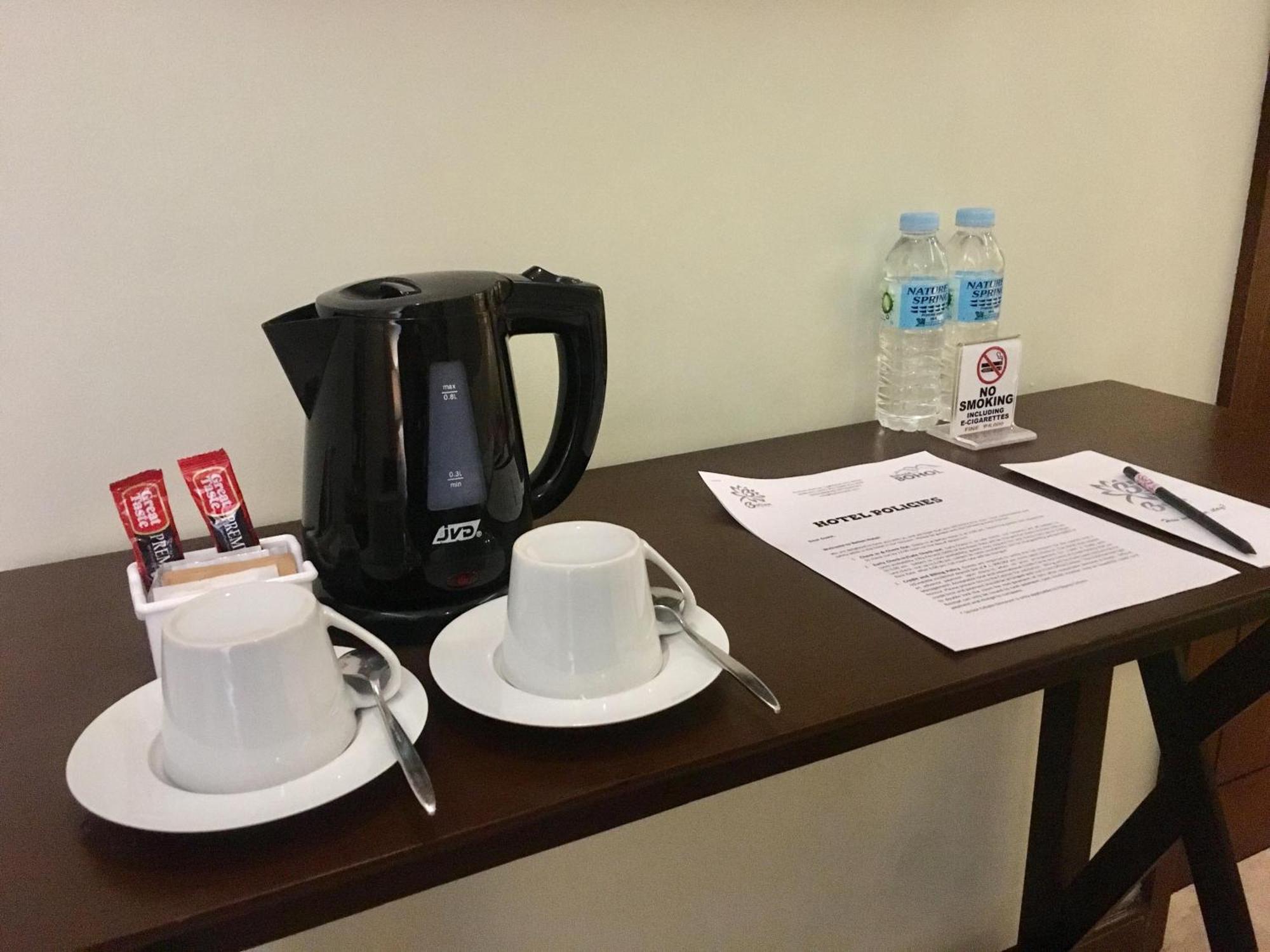 Belian Hotel Tagbilaran Extérieur photo