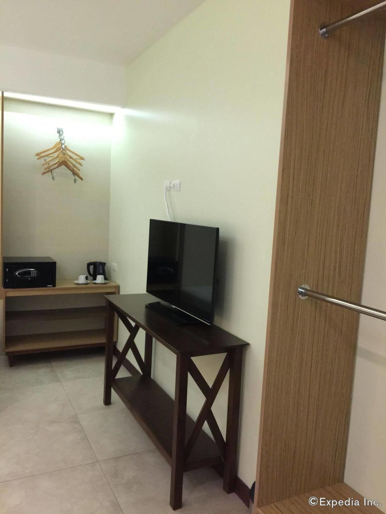 Belian Hotel Tagbilaran Extérieur photo