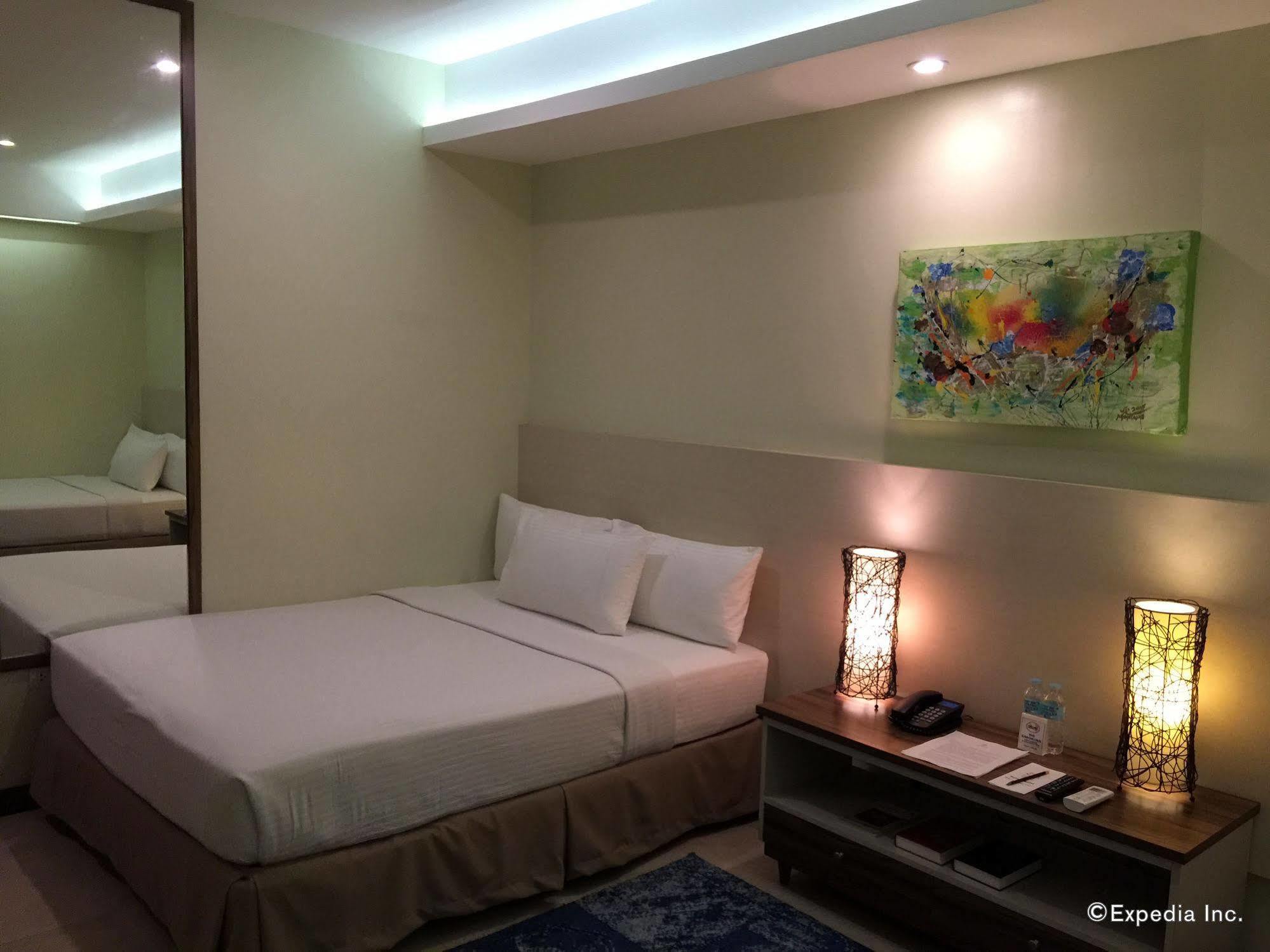 Belian Hotel Tagbilaran Extérieur photo