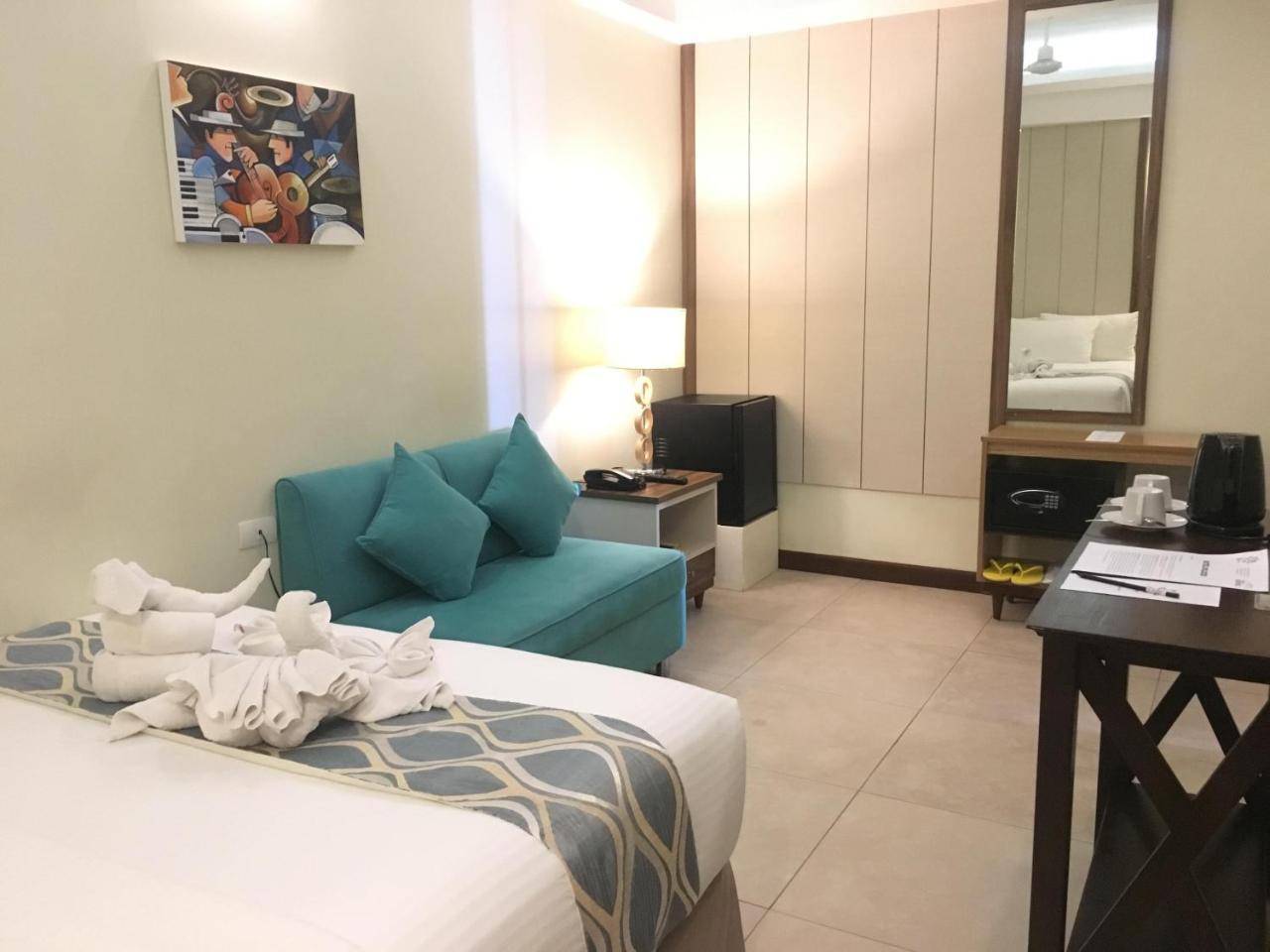 Belian Hotel Tagbilaran Extérieur photo
