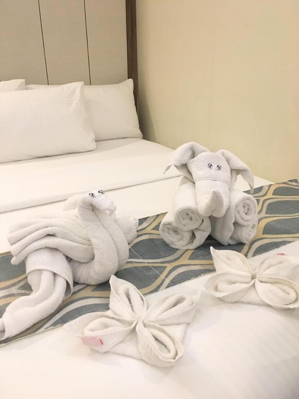 Belian Hotel Tagbilaran Extérieur photo