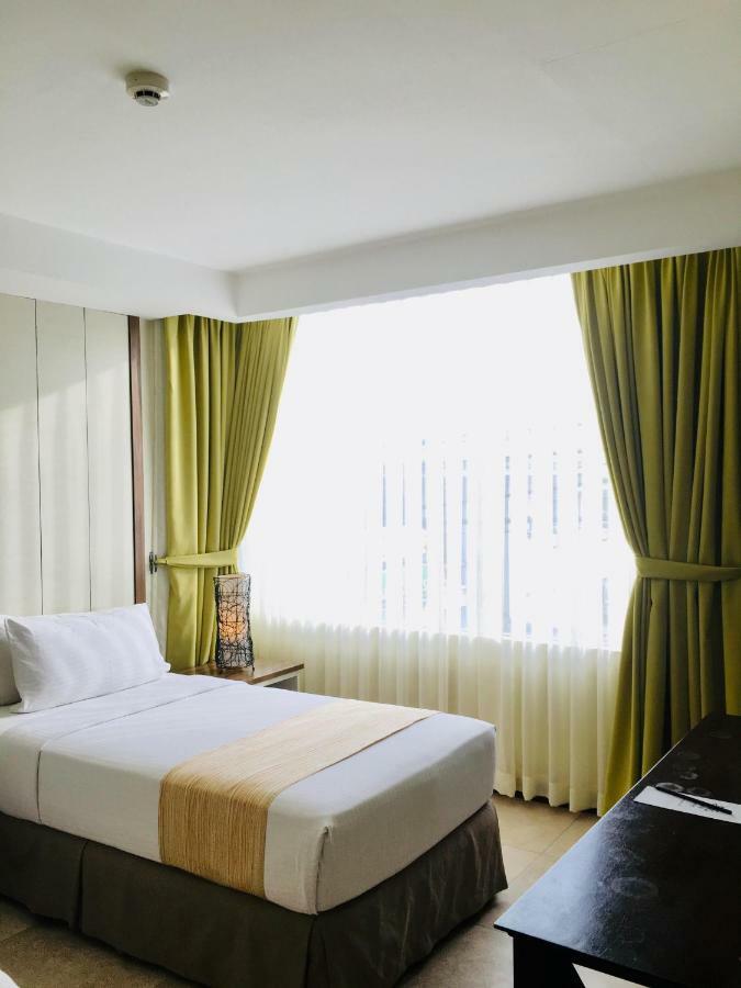 Belian Hotel Tagbilaran Extérieur photo